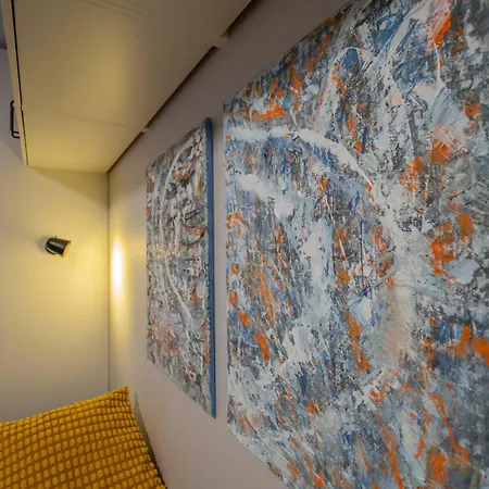 Daire Karlovaidyll For Groups - 2 In The Same House Free Parking *